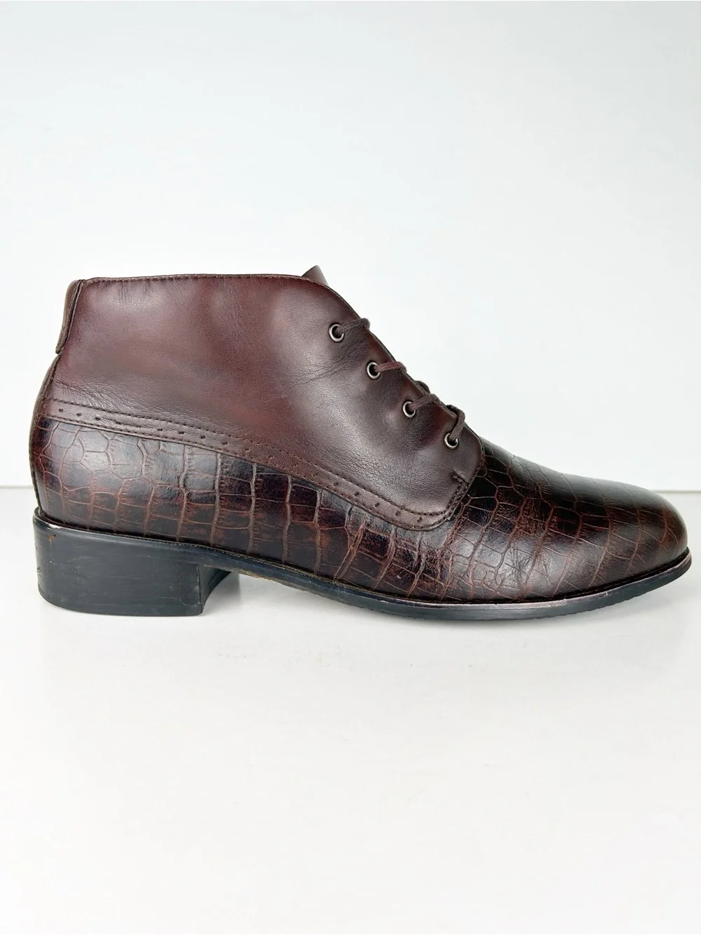 Ariat Bancroft Croc Embossed Leather Brown Lace Up Ankle Boot Bootie 10B